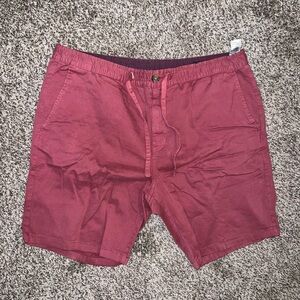 Wallin Red Shorts Men’s L